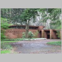 Ellis A. Feiman House (1954), Canton, OH, photo Jaydec, Wikipedia.jpg